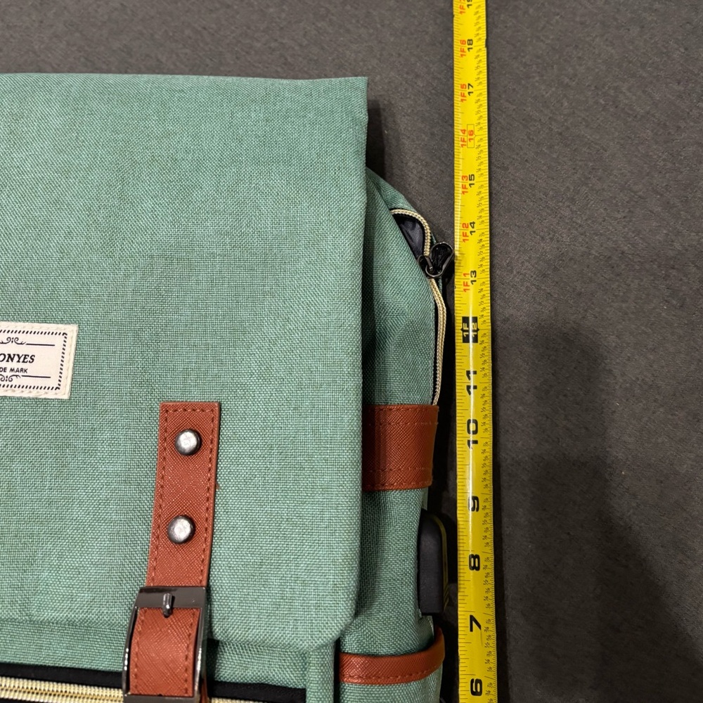 Ronyes Men's Green and Brown trim Backpack laptop plug in - Picture 9 of 11
